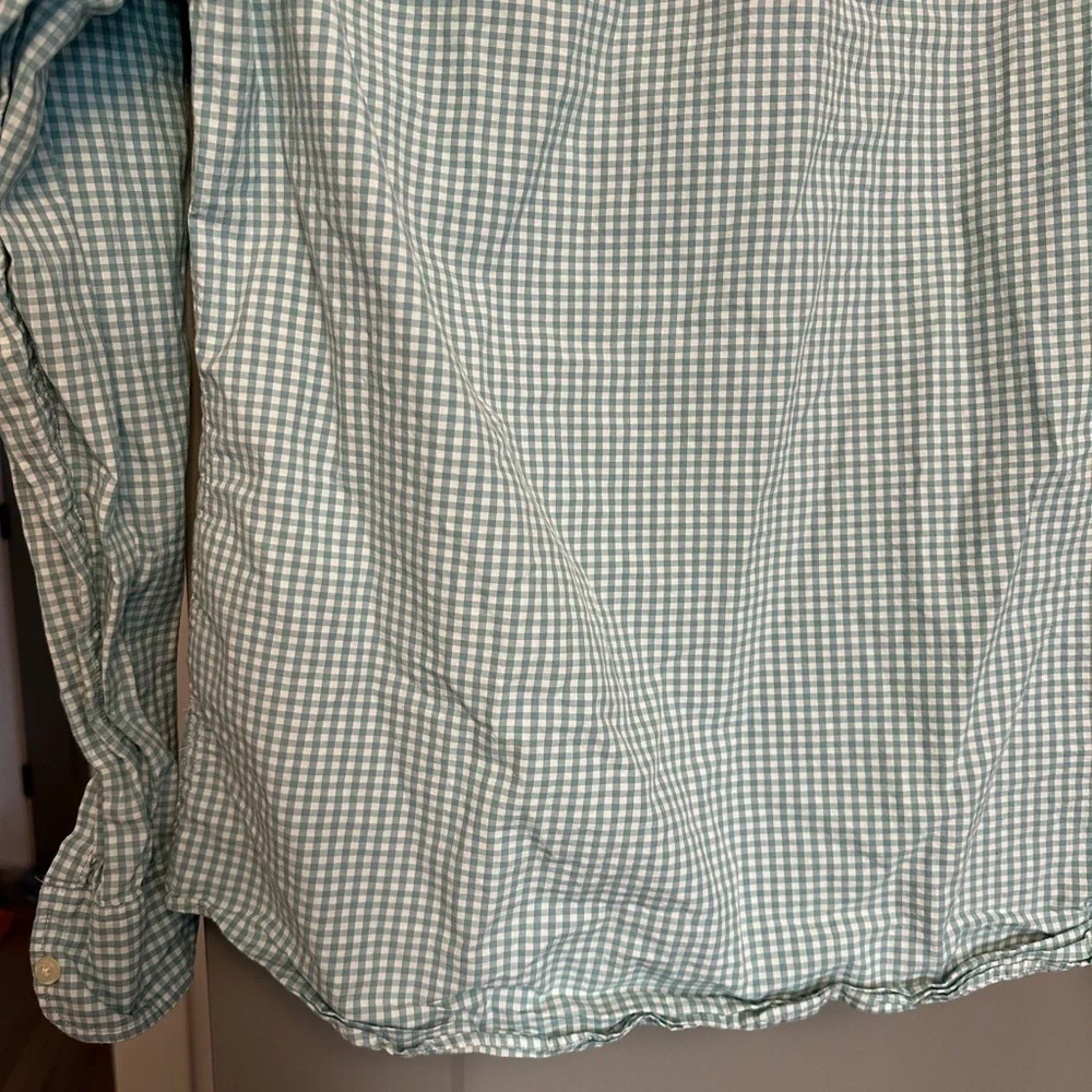 Jcrew Slim Untucked Green Checkered Men Medium Medium Condition 8.5/10 no flaws